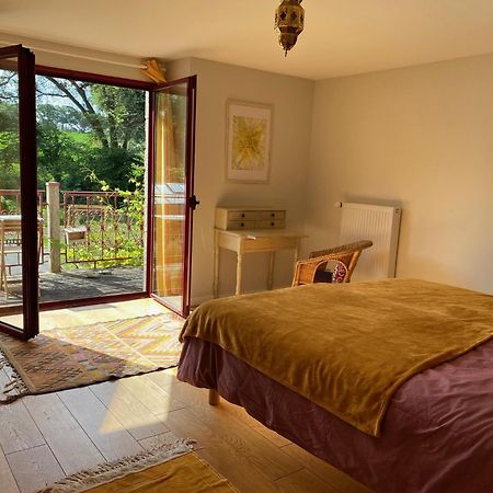 Le Moulin Des Hirondelles Bed & Breakfast Pluvigner Eksteriør bilde